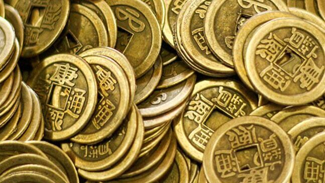 Chinese coin amulets para sa suwerte